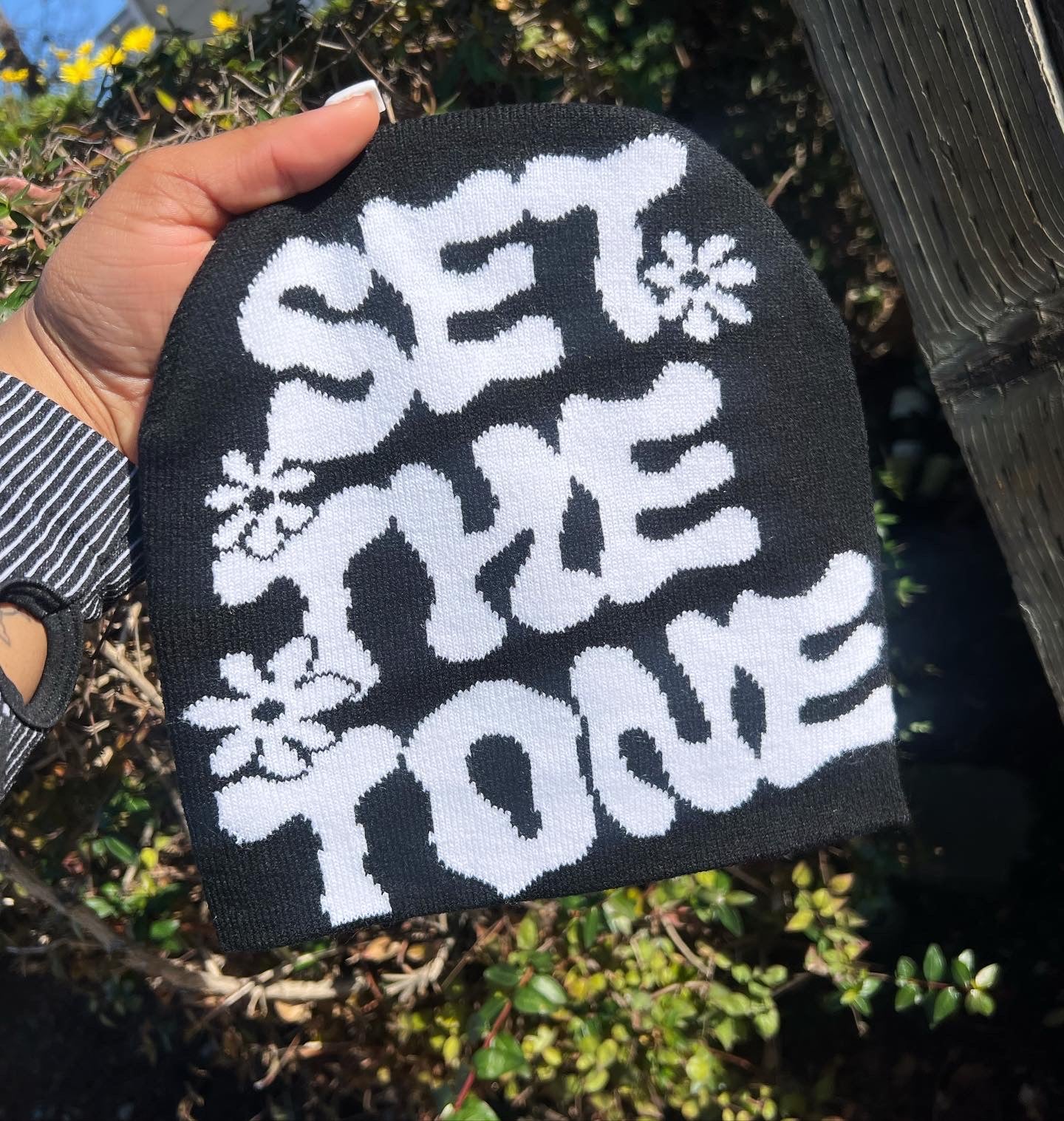 “SET THE TONE” BLACK BEANIE